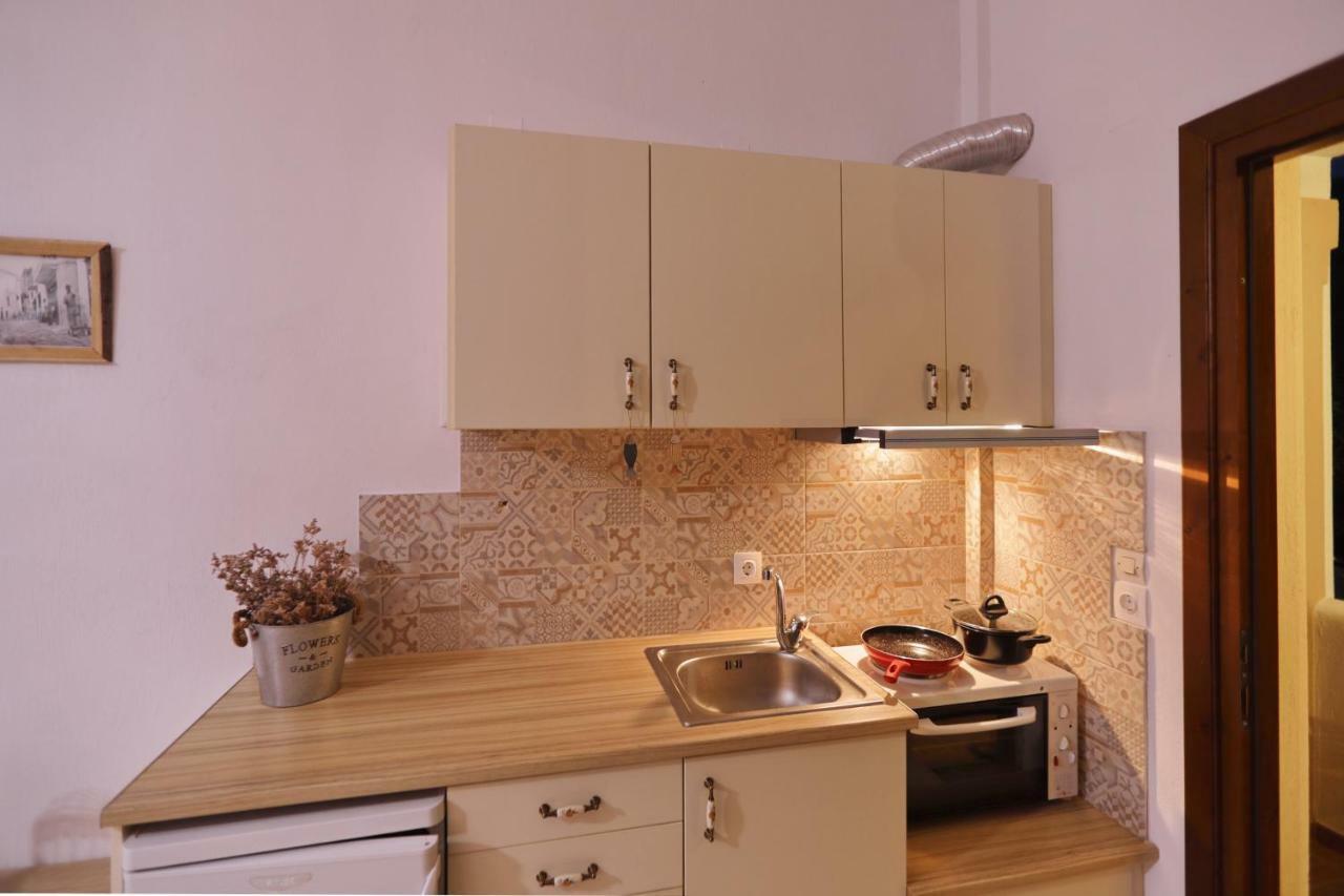 Giasemi Apartments Szkópelosz Kültér fotó